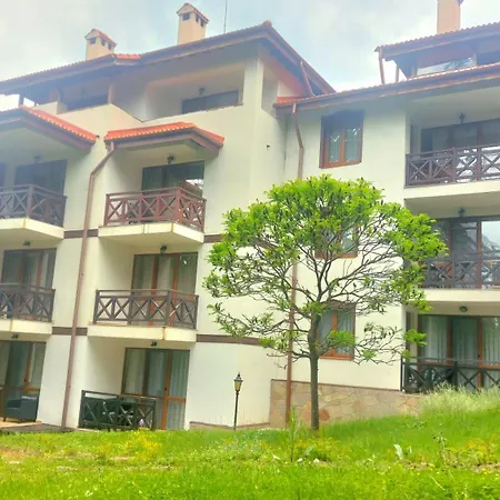 елеанора, смолянски езера Eleanora Lakes Lägenhet *
