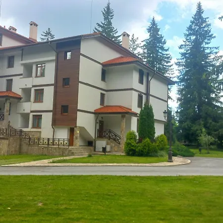 елеанора, смолянски езера Eleanora Lakes Lägenhet *