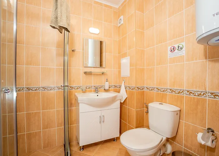 елеанора, смолянски езера Eleanora Lakes 公寓 斯莫梁