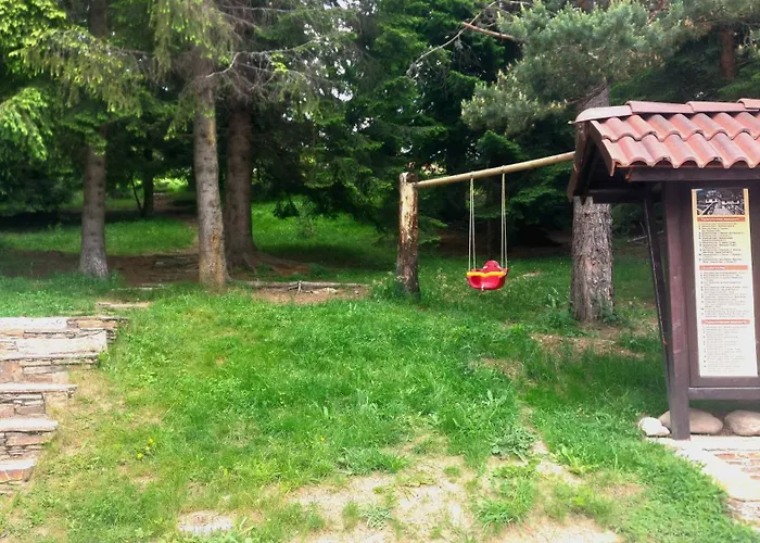 елеанора, смолянски езера Eleanora Lakes 公寓 斯莫梁