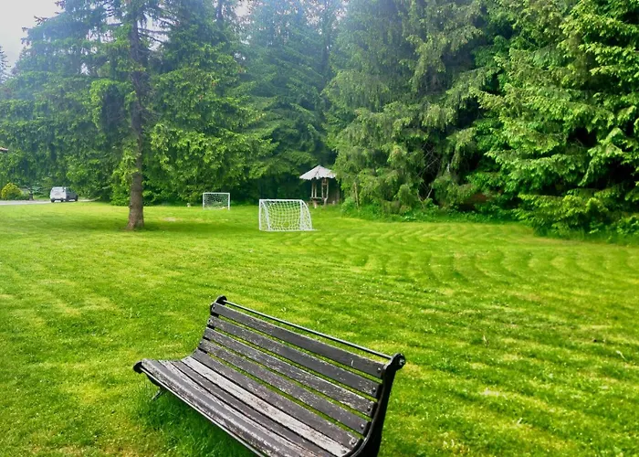 елеанора, смолянски езера Eleanora Lakes 公寓 *